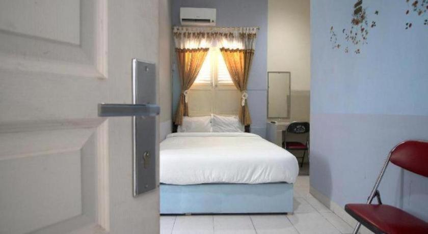 Oyo 1448 Kartini Residence Syariah Бандар Лампунг Екстериор снимка