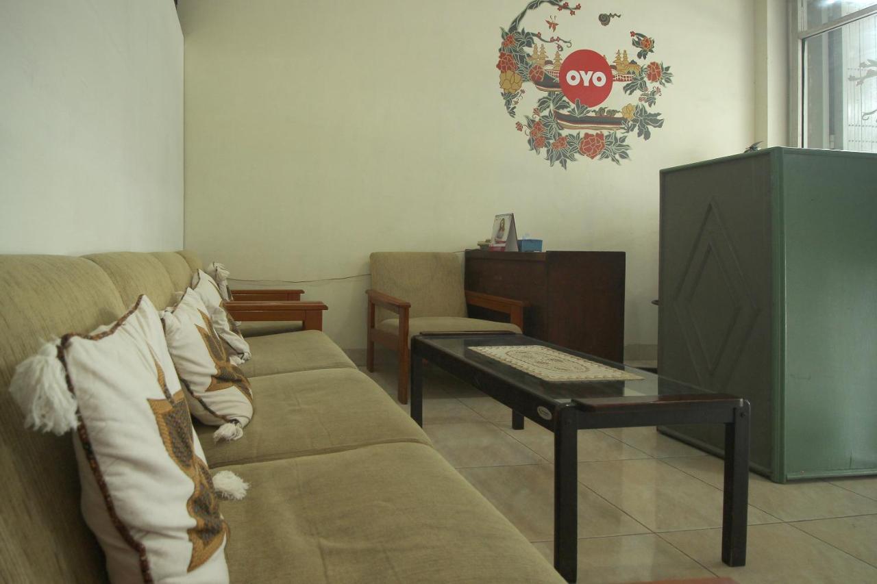 Oyo 1448 Kartini Residence Syariah Бандар Лампунг Екстериор снимка